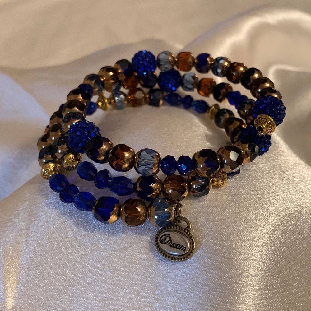 Gorgeous memory bracelet